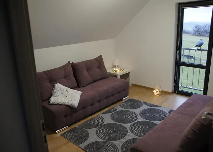 Tadeusz 山林小屋 *